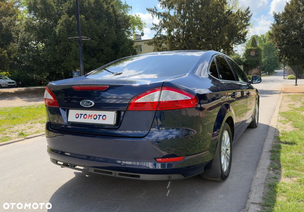 Ford Mondeo 2.0 Ghia Executive - 7