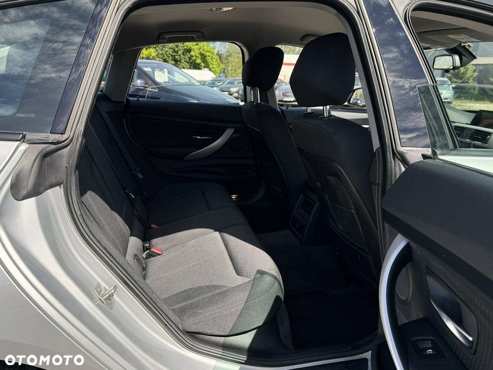 BMW 3GT 320d xDrive - 22