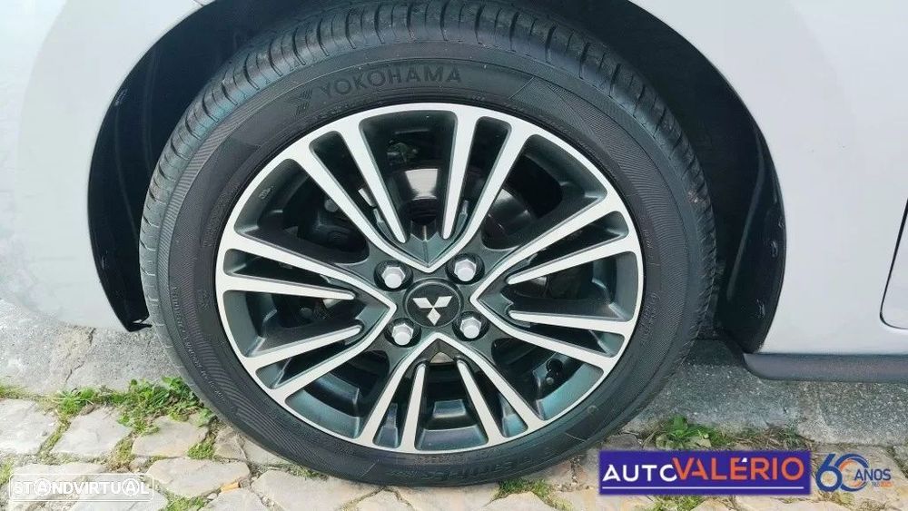 Mitsubishi Space Star 1.2 Intense Connect Edition - 30
