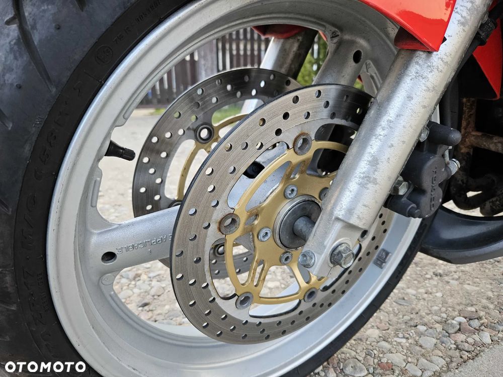 Suzuki GSX - 9
