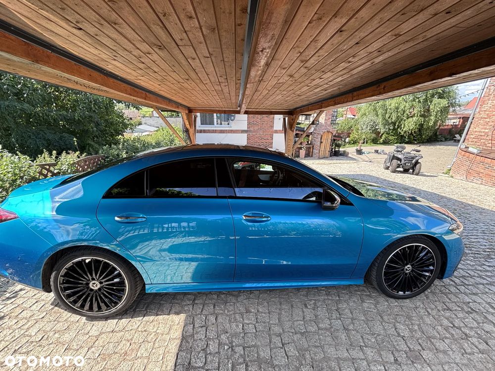 Mercedes-Benz CLA 220 mHEV 4-Matic AMG Line 8G-DCT - 4