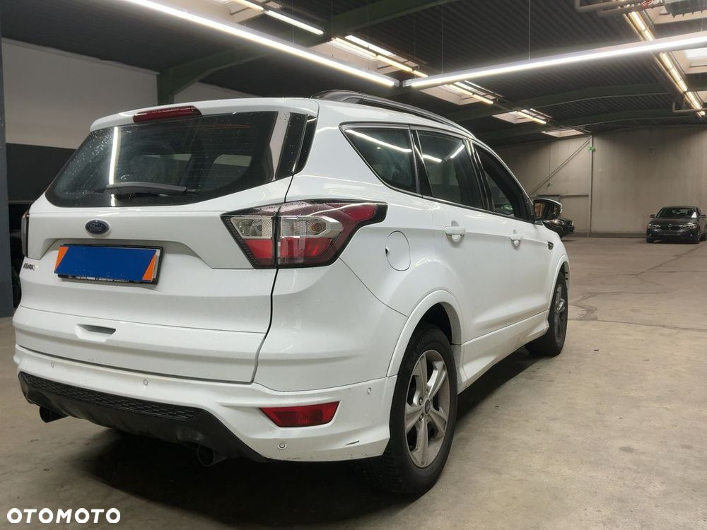 Ford Kuga 2.0 TDCi 2x4 ST-Line - 2