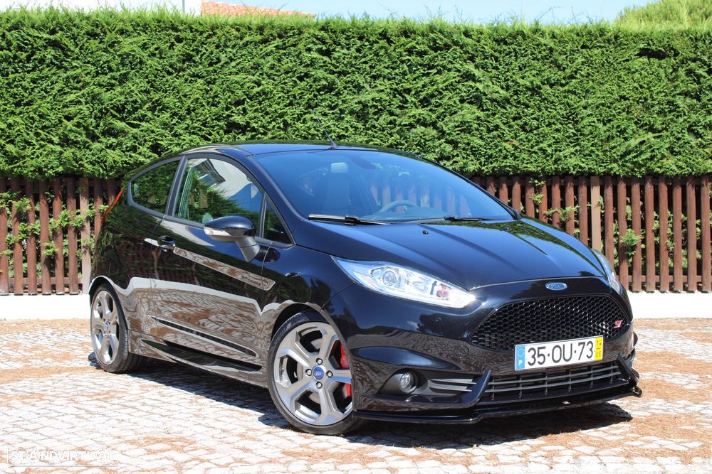 Ford Fiesta 1.6 T ST - 2
