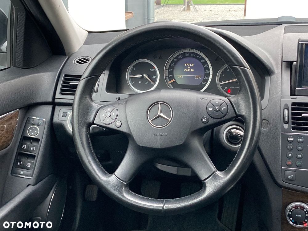 Mercedes-Benz Klasa C 200 Kompressor Elegance - 23