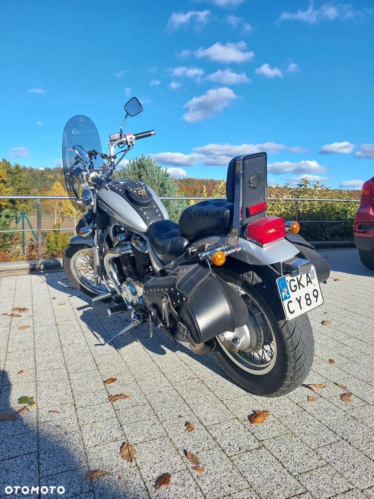 Suzuki Intruder - 8