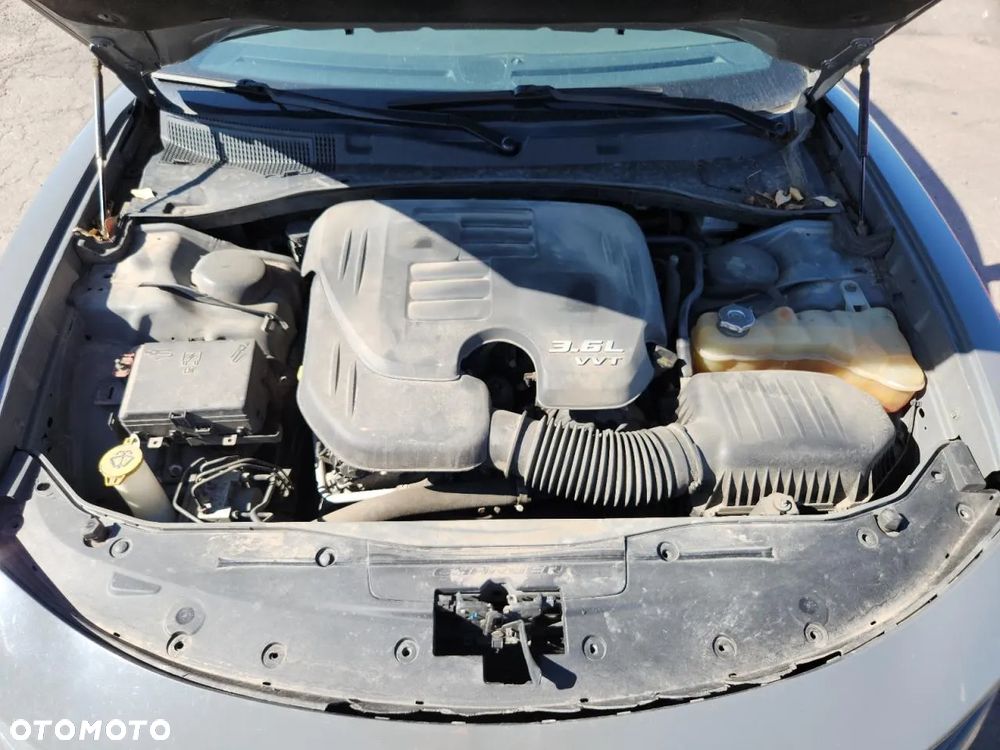 Dodge Charger - 12