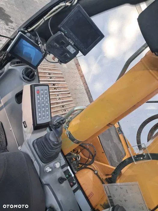 Liebherr R 926 LC Litronic - 8