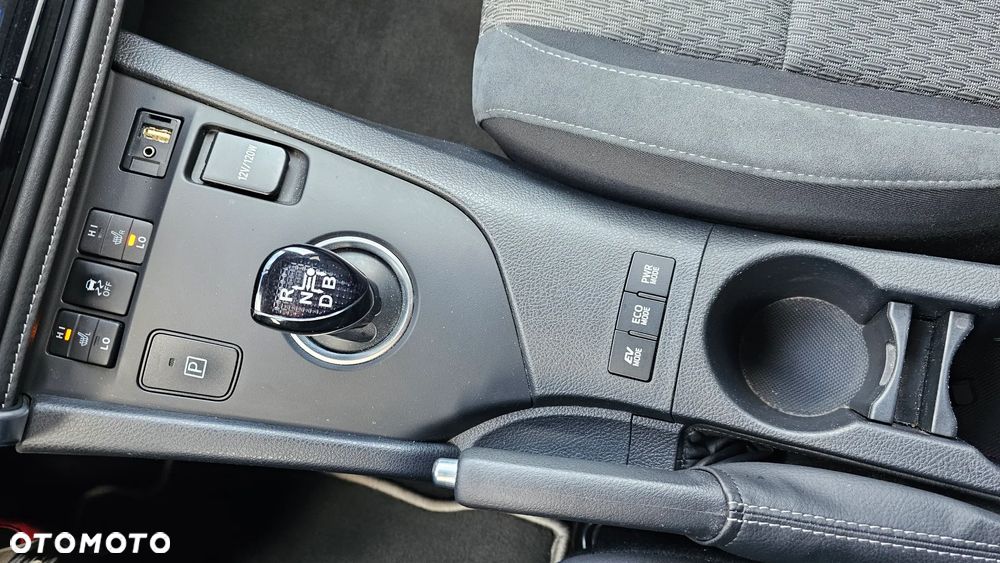 Toyota Auris - 25