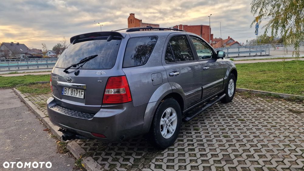 Kia Sorento - 4