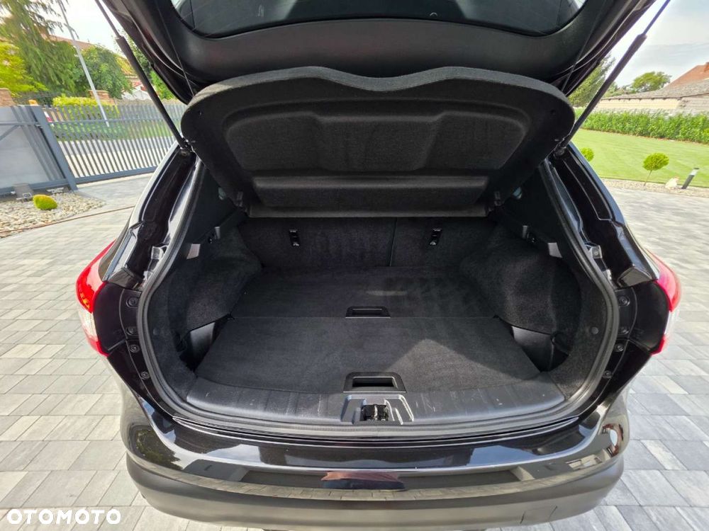 Nissan Qashqai - 25