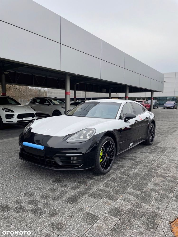 Porsche Panamera - 14