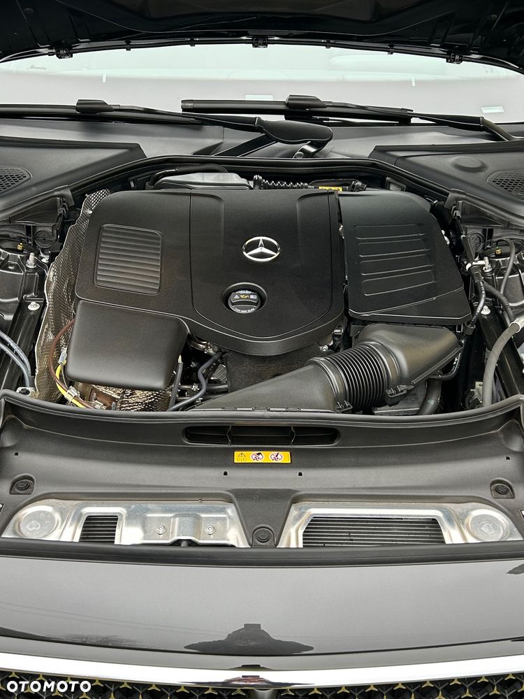 Mercedes-Benz Klasa E 200 mHEV 4-Matic AMG 9G-Tronic - 10