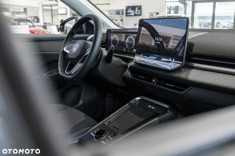 Volkswagen T-Roc - 17