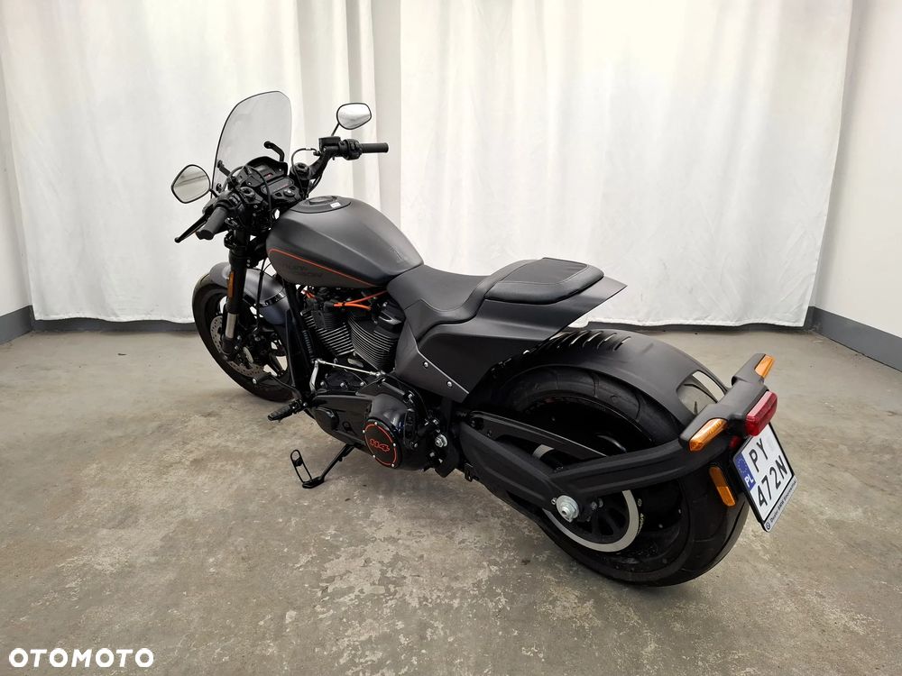 Harley-Davidson Softail Breakout - 5