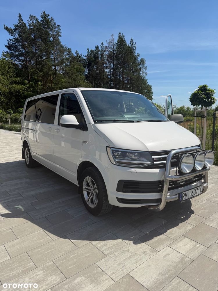 Volkswagen Caravelle - 1