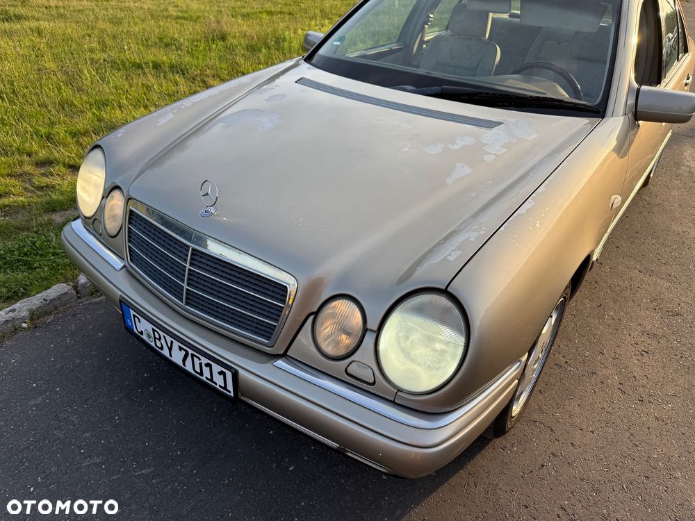 Mercedes-Benz Klasa E 280 4-Matic Elegance - 6