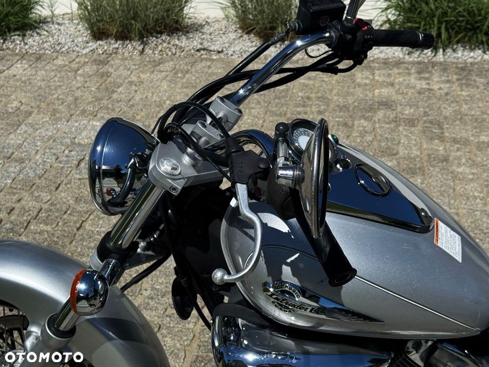 Suzuki Intruder - 20