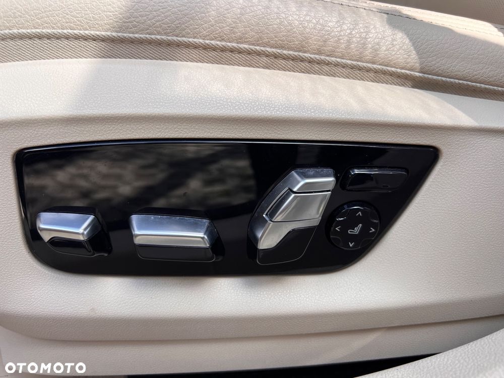 BMW 6GT 640i xDrive - 23