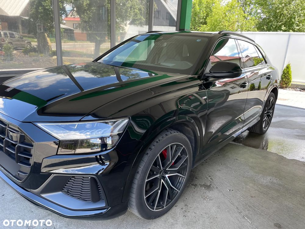 Audi Q8 - 1