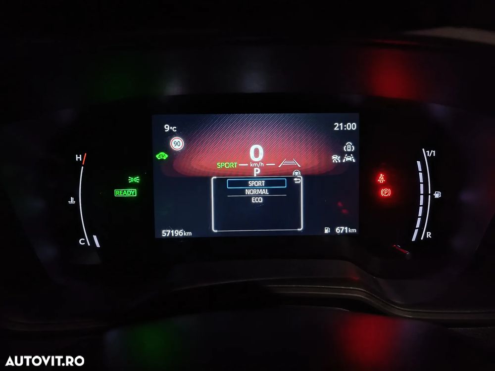 Toyota Corolla 1.8 HSD Eco - 21