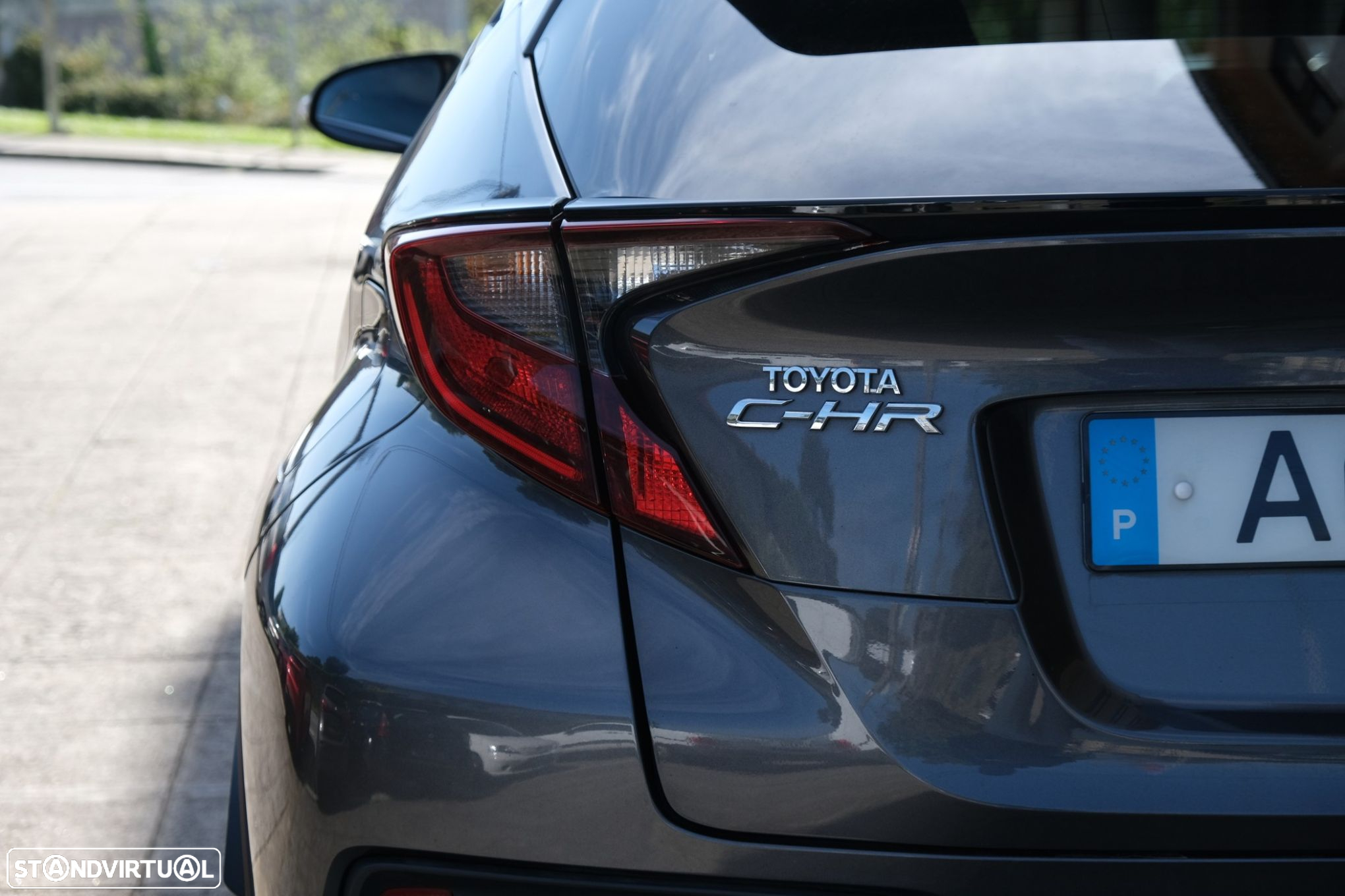 Toyota C-HR 1.8 Hybrid Square Collection - 26