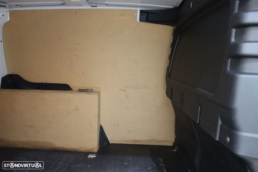 VW Caddy 2.0 TDi - 33