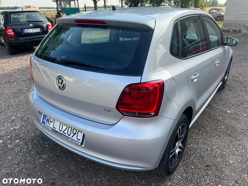 Volkswagen Polo 1.4 16V Trendline - 6