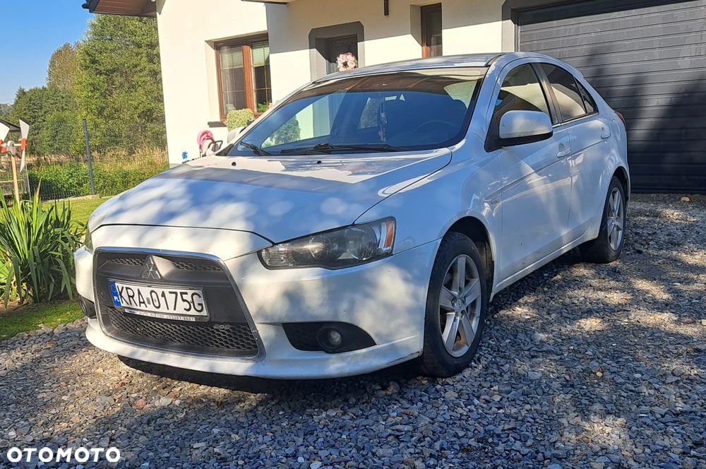 Mitsubishi Lancer 1.5 Invite - 1