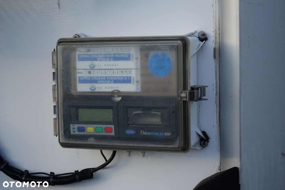 Lamberet CHŁODNIA / SR2 / CARRIER VECTOR 1550 / SAF / DRUKARKA / KOSZ NA KOŁO ZAPASOWE - 10