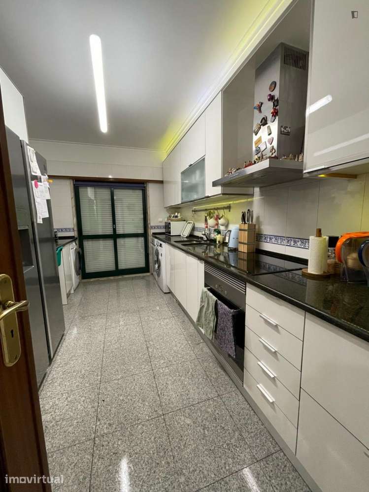 Quarto - localizado em Lisbon - Grande imagem: 2/10