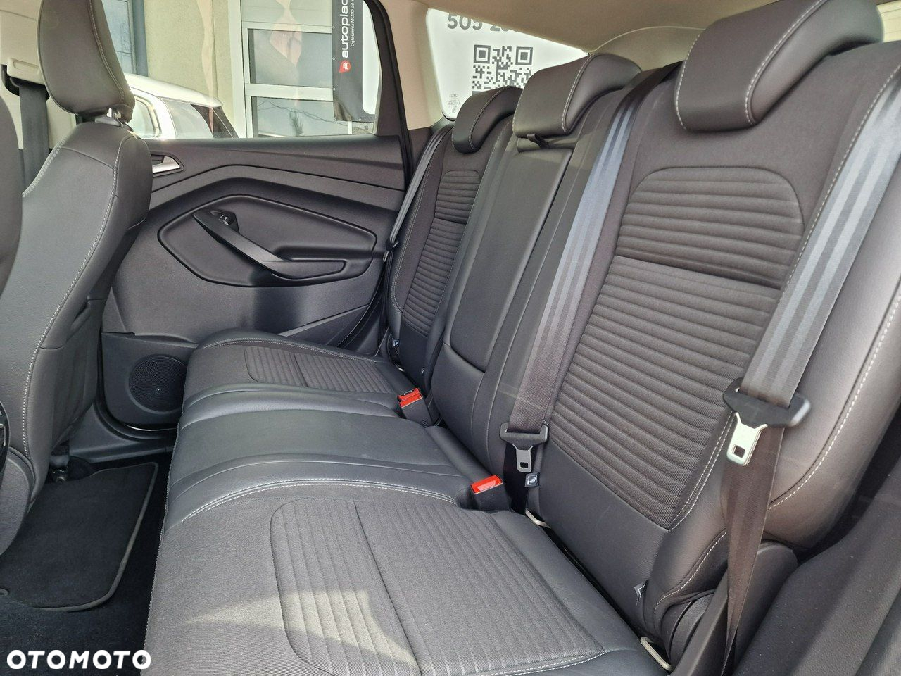 Ford Kuga 1.5 EcoBoost 2x4 Titanium - 18