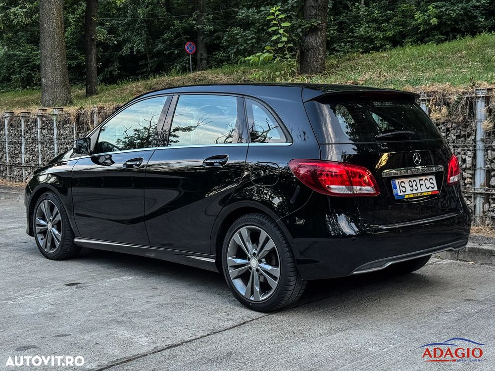 Mercedes-Benz B 180 - 12