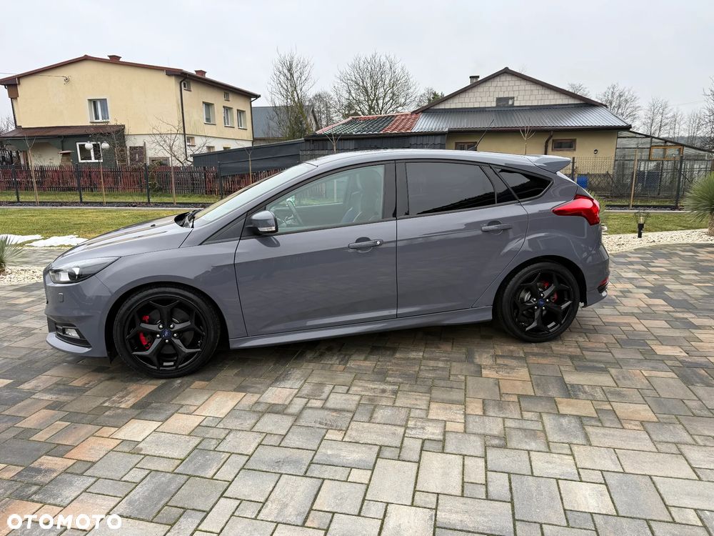Ford Focus 2.0 TDCi ST-2 - 8