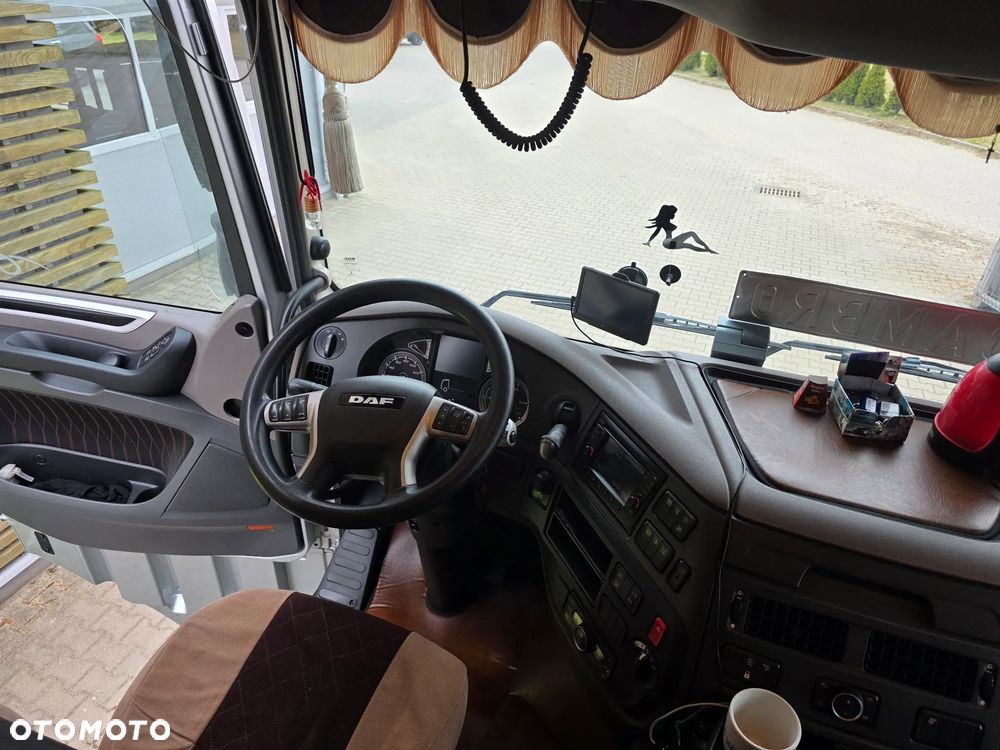 DAF XF - 9