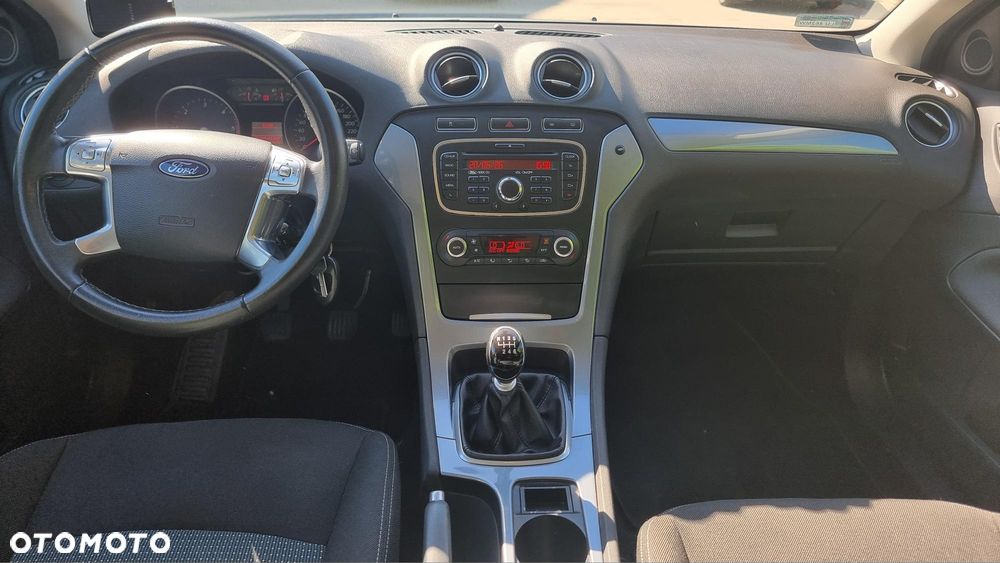 Ford Mondeo 2.0 TDCi Gold X - 9