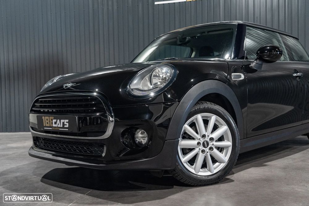 MINI 3 Portas One - 33