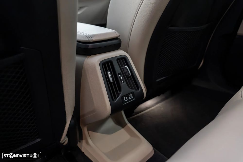BMW 225xe Active Tourer e xDrive Line Luxury - 26