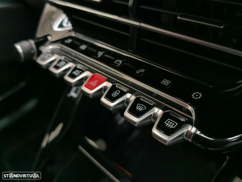 Peugeot 2008 1.5 BlueHDi Allure Pack EAT8 - 10