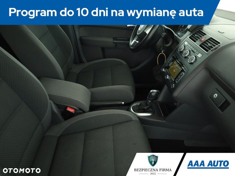 Volkswagen Touran - 8