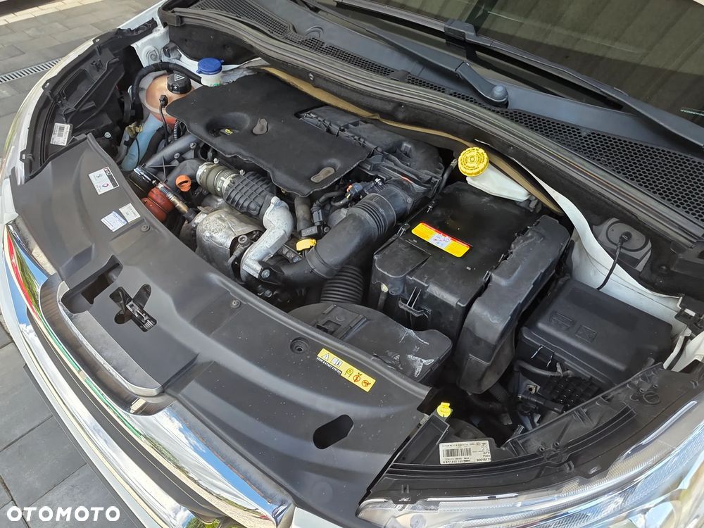 Peugeot 2008 - 36