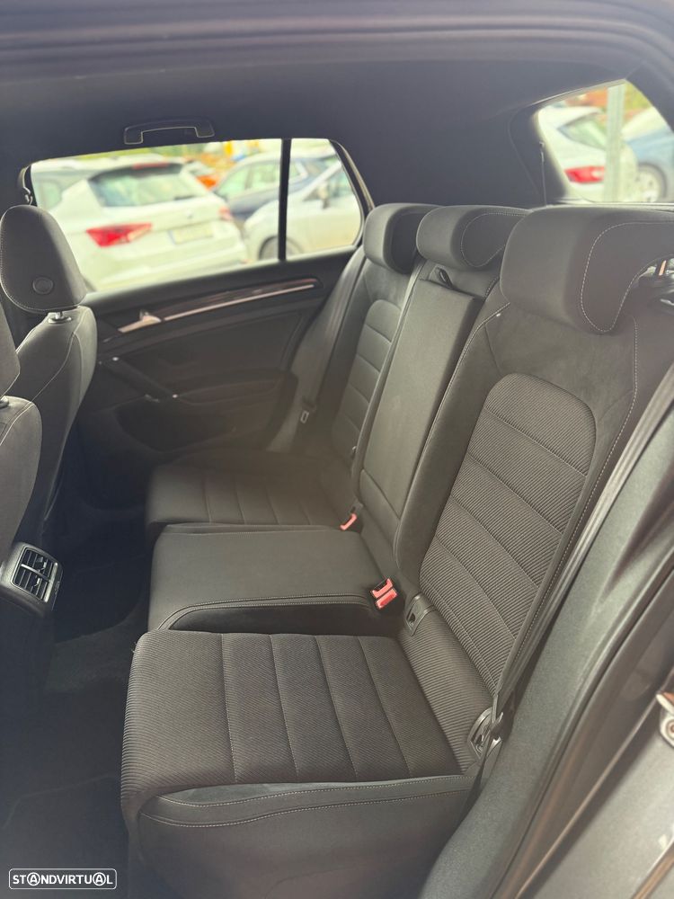 VW Golf R 4Motion BlueMotion DSG - 23