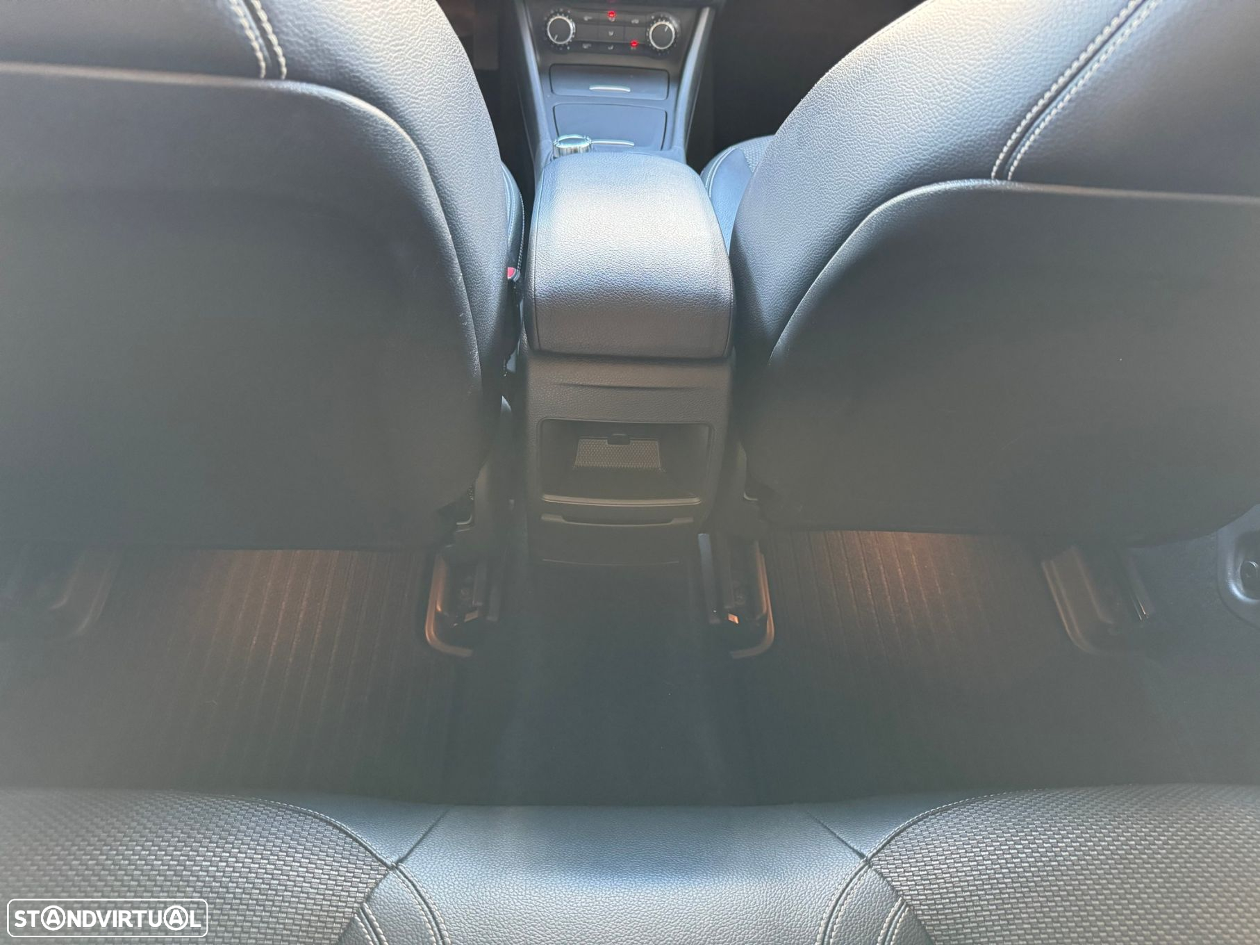 Mercedes-Benz CLA 200 d Urban Aut. - 29