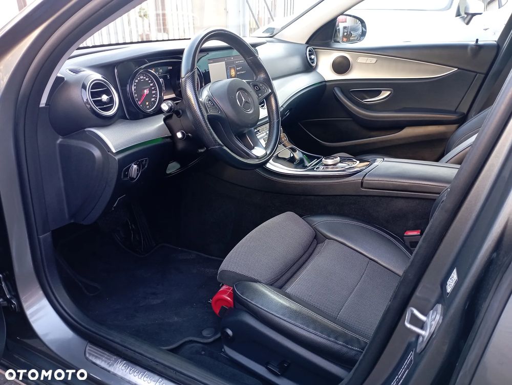Mercedes-Benz Klasa E 220 d 9G-TRONIC - 7