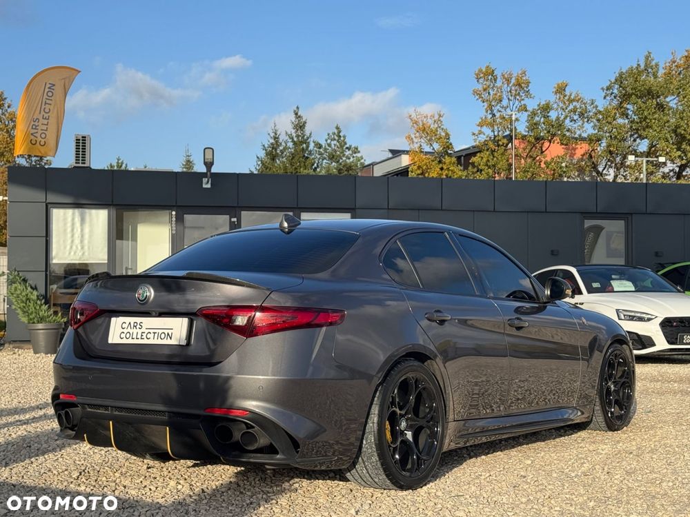 Alfa Romeo Giulia 2017 photo 4