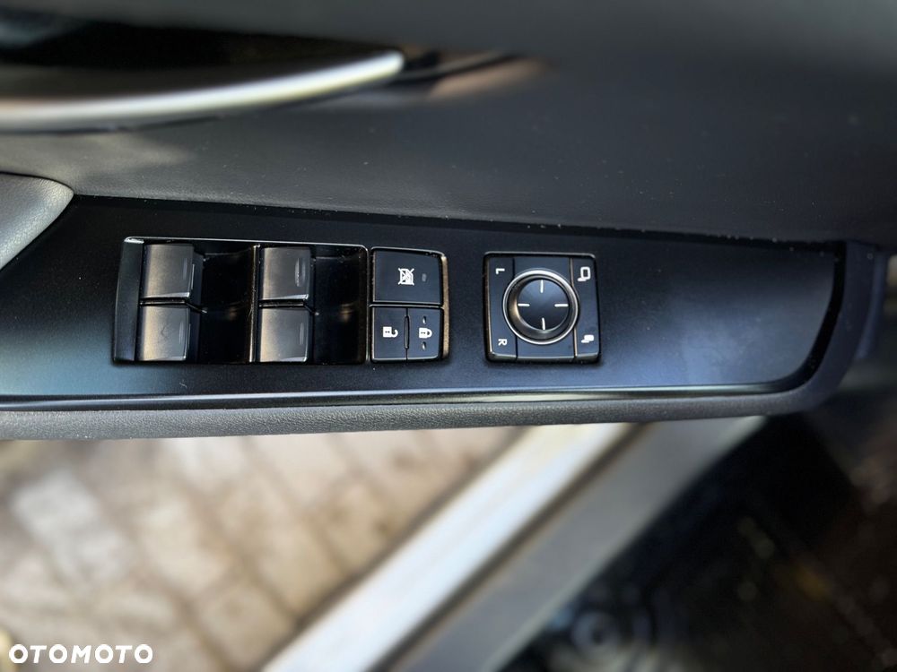 Lexus UX 200 GPF Business 2WD - 15