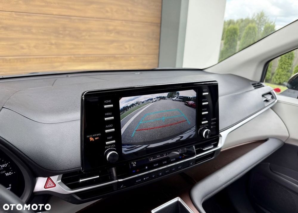 Toyota Sienna - 29