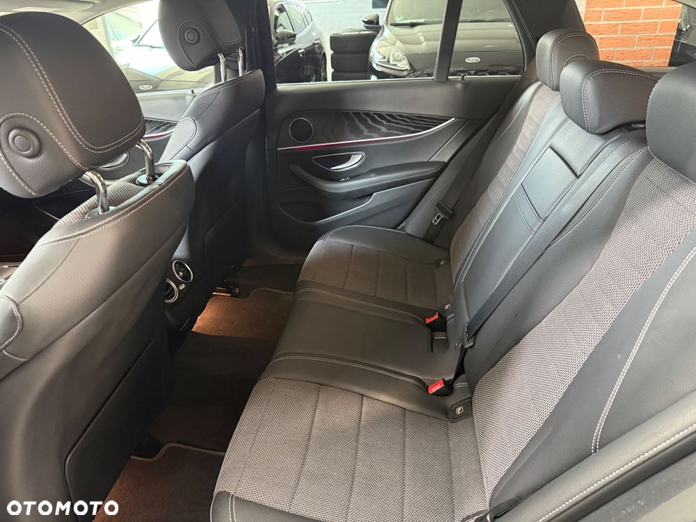 Mercedes-Benz Klasa E 300 de 9G-TRONIC Avantgarde - 15