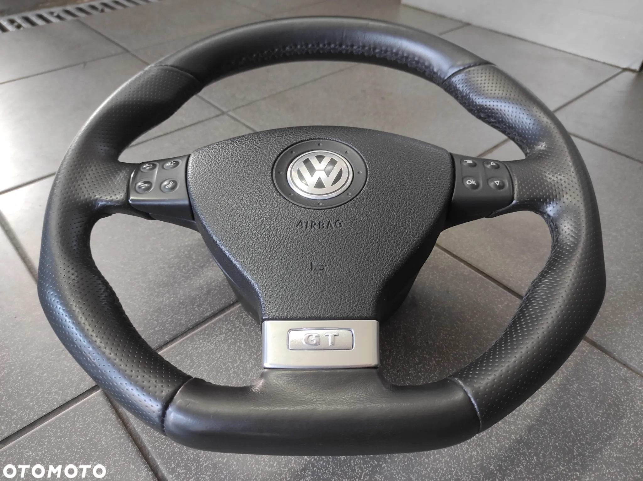 KIEROWNICA 3 RAMIENNA GT GTI R LINE R32 R36 HIGHLINE SKÓRA SKÓRZANA MULTIFUNKCJA VW TIGUAN PASSAT B6 CC SIROCCO CADDY GOLF 5 6 TOURAN EOS POLO 5 6 WYSYŁKA !!! - 2