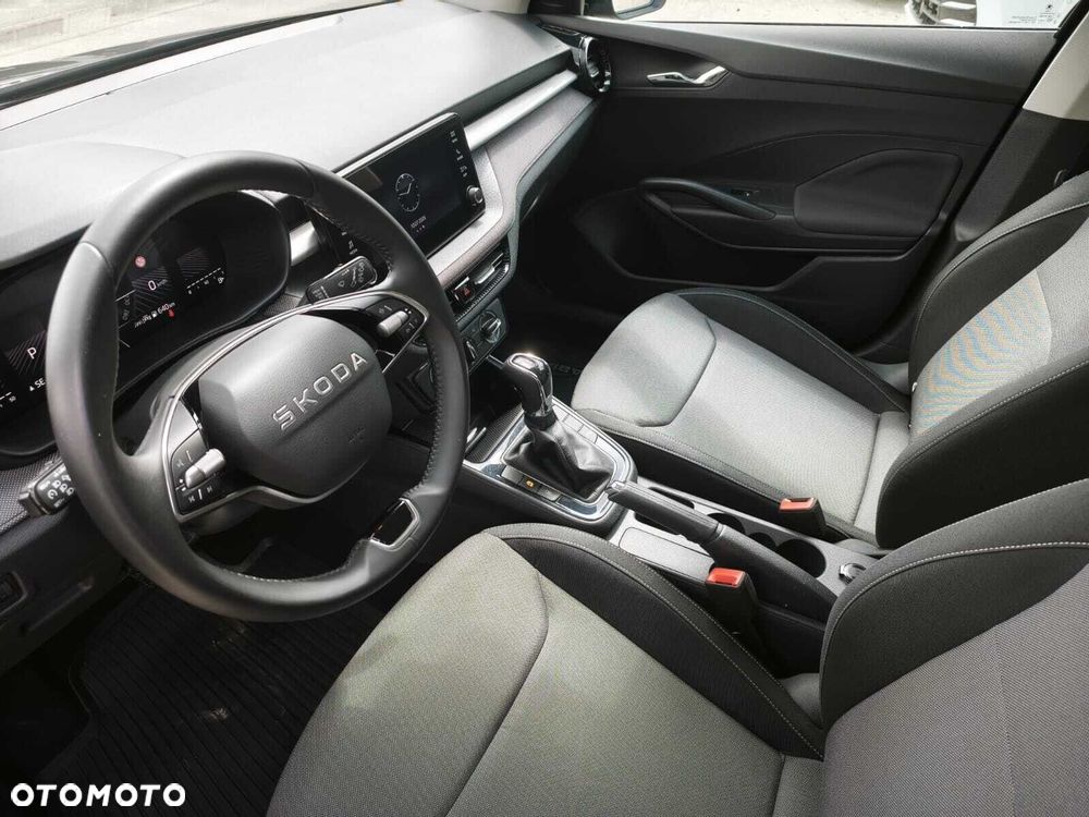 Skoda Fabia 1.0 TSI Selection DSG - 8