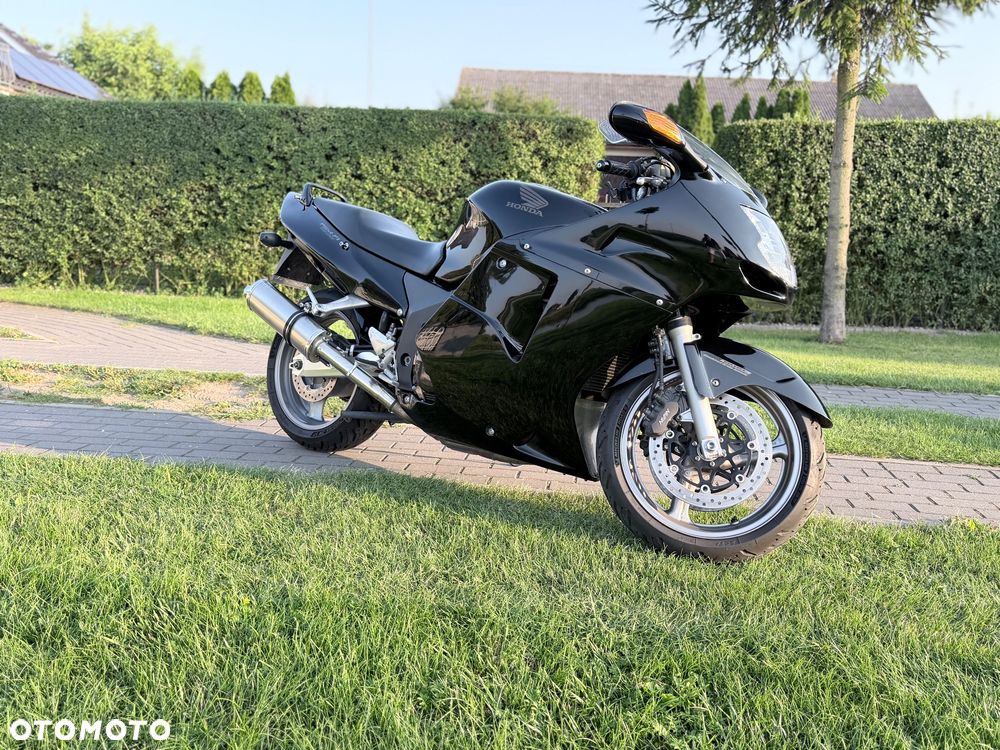 Honda CBR - 1
